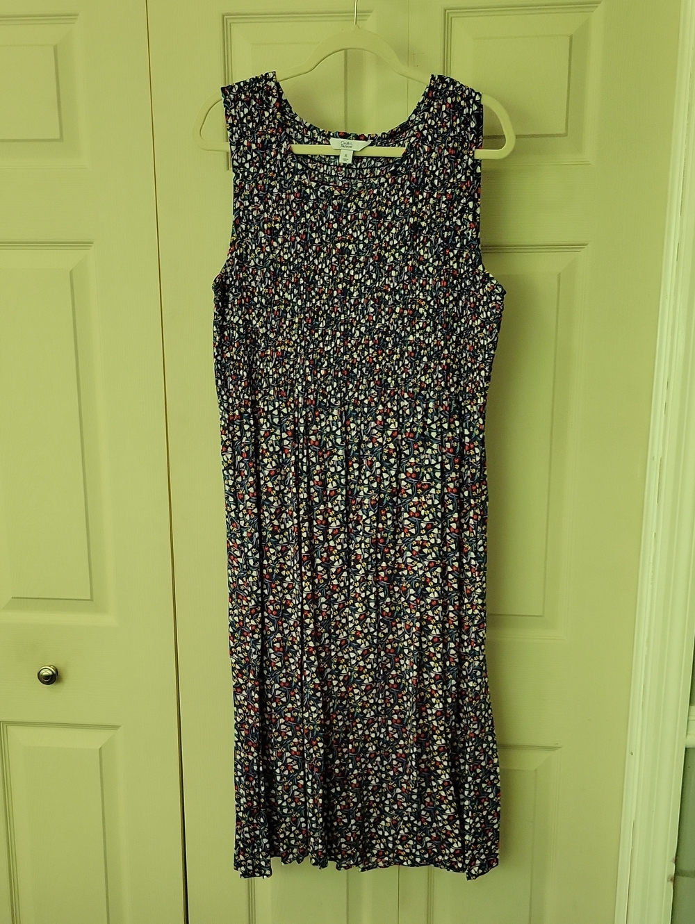 Croft & Barrow Navy Floral Sleeveless Smocked Dress